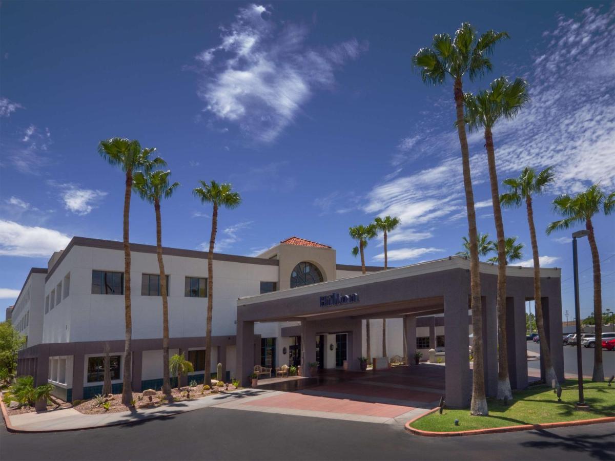 Hilton Phoenix Airport Exterior foto